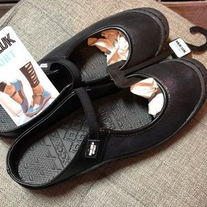 Blue Sparkle Muk Luk Clogs